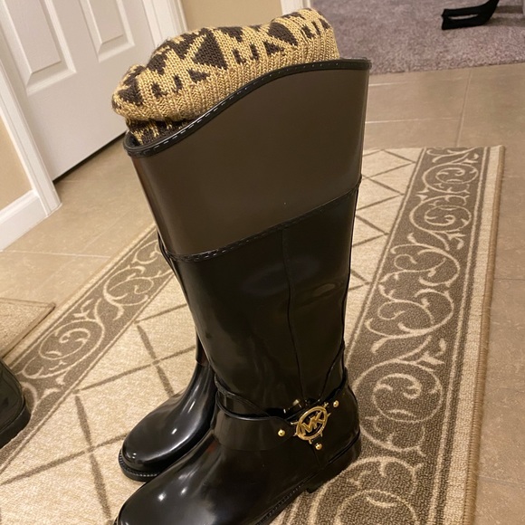 Only worn once Michael Kors Rain Boots - Picture 6 of 6
